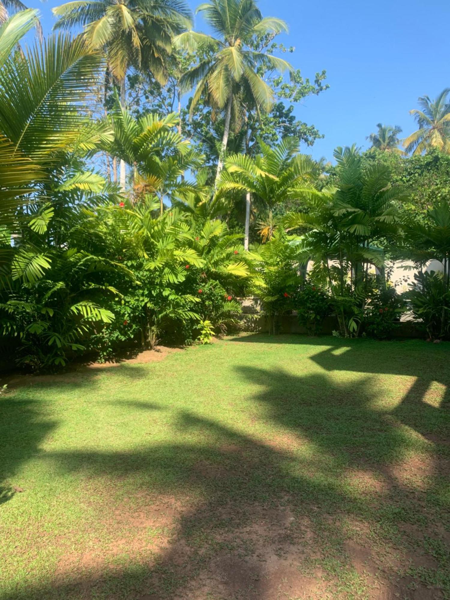 Hotel Anveela à Beruwala Extérieur photo