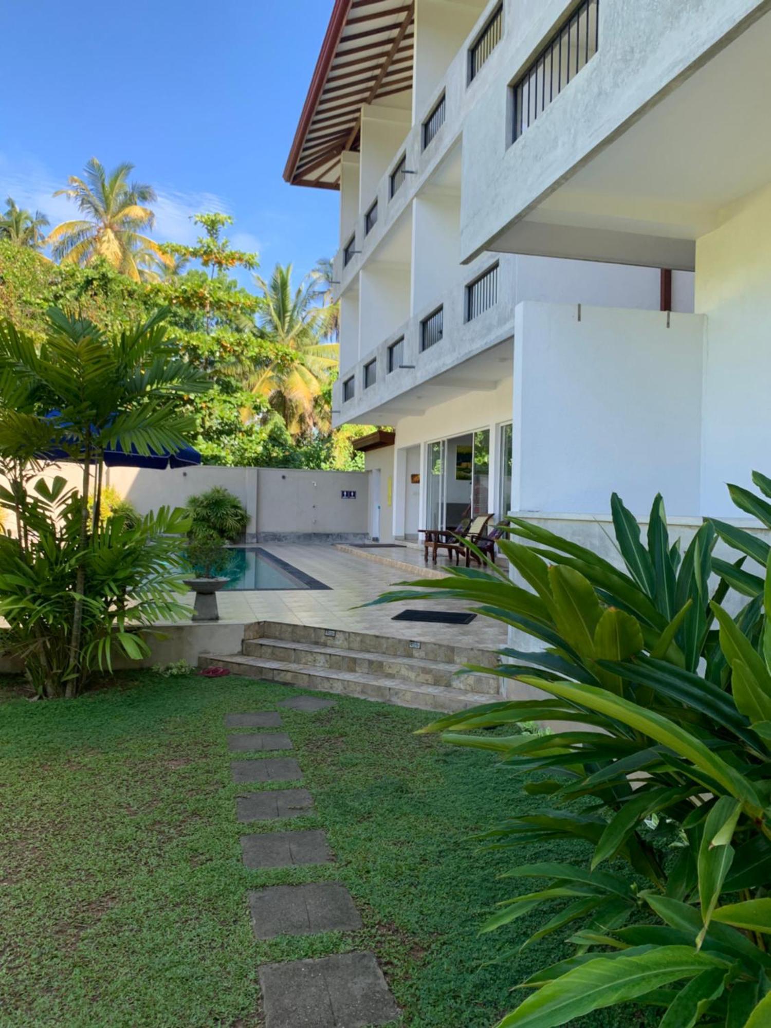 Hotel Anveela à Beruwala Extérieur photo