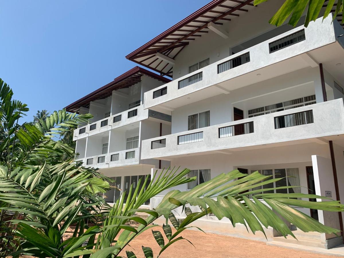 Hotel Anveela à Beruwala Extérieur photo