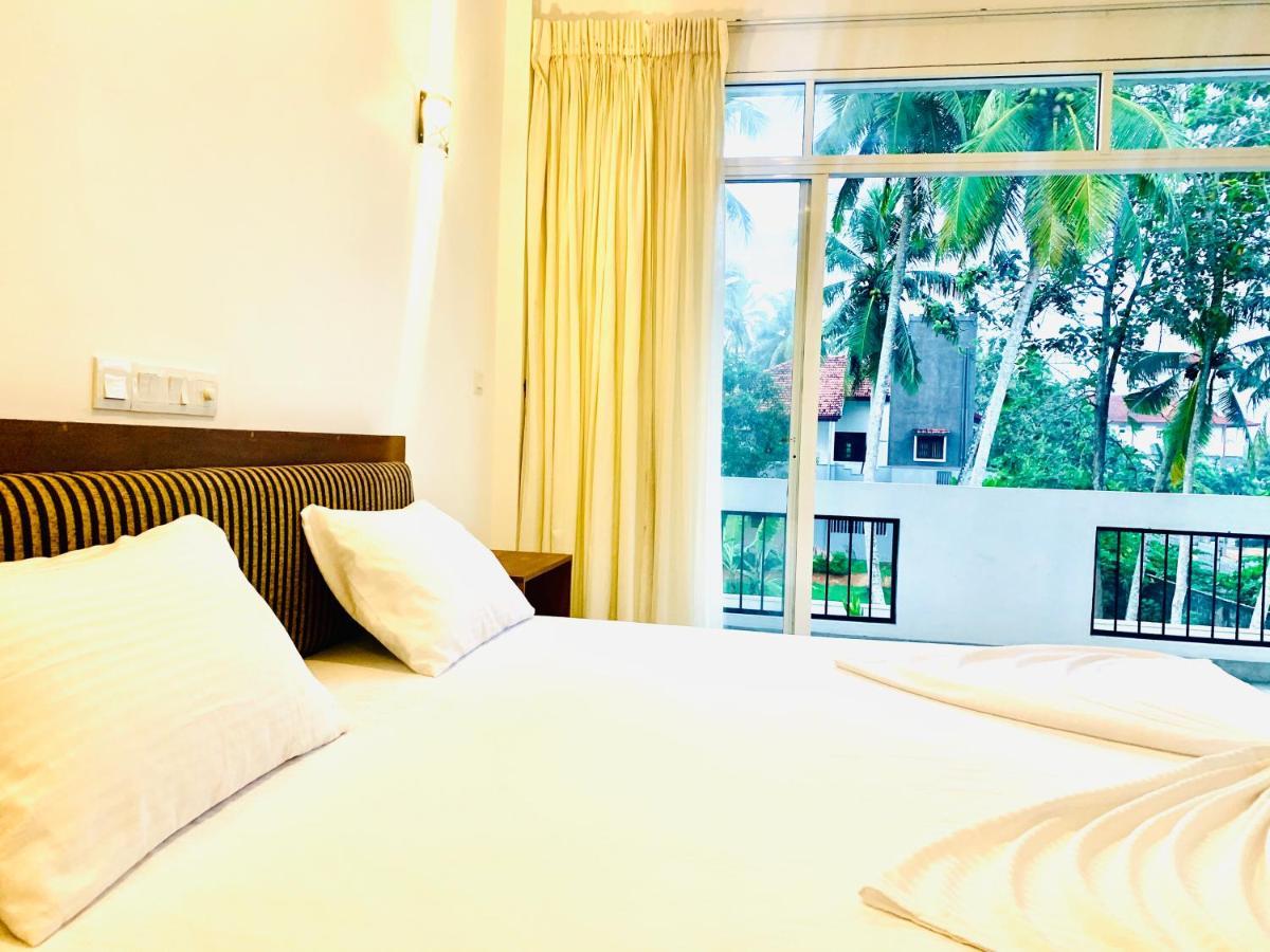 Hotel Anveela à Beruwala Extérieur photo